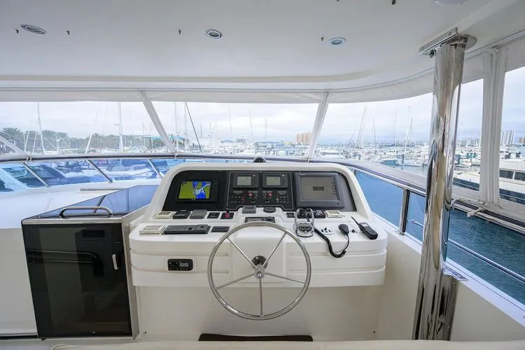 Slide: The Image of 2008 Hargrave Raised Pilothouse - Image 28 - 28