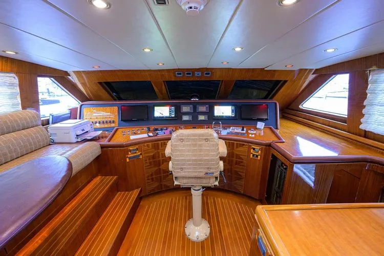 Slide: The Image of 2008 Hargrave Raised Pilothouse - Image 30 - 30