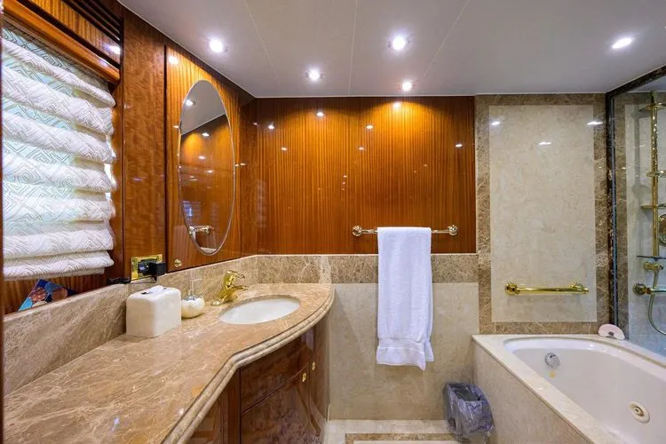 Slide: The Image of 2008 Hargrave Raised Pilothouse - Image 63 - 63