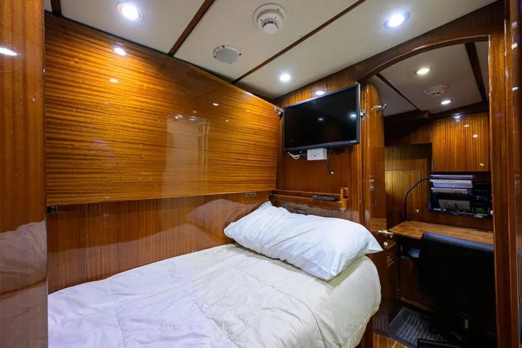 Slide: The Image of 2008 Hargrave Raised Pilothouse - Image 84 - 84