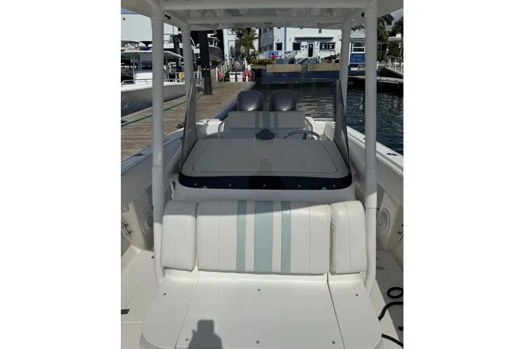 Slide: The Image of 2005 Intrepid 323 Cuddy - Image 3 - 3