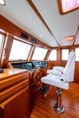 Slide: The Image of 2014 Defever Euro Pilothouse - Image 15 - 15