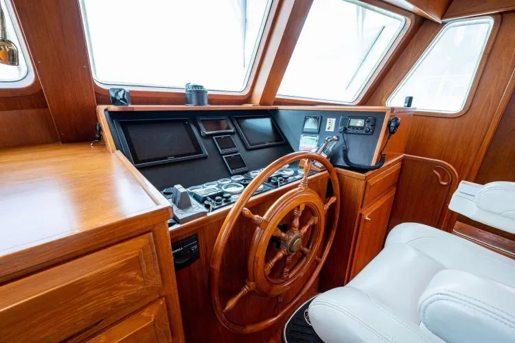 Slide: The Image of 2014 Defever Euro Pilothouse - Image 18 - 18