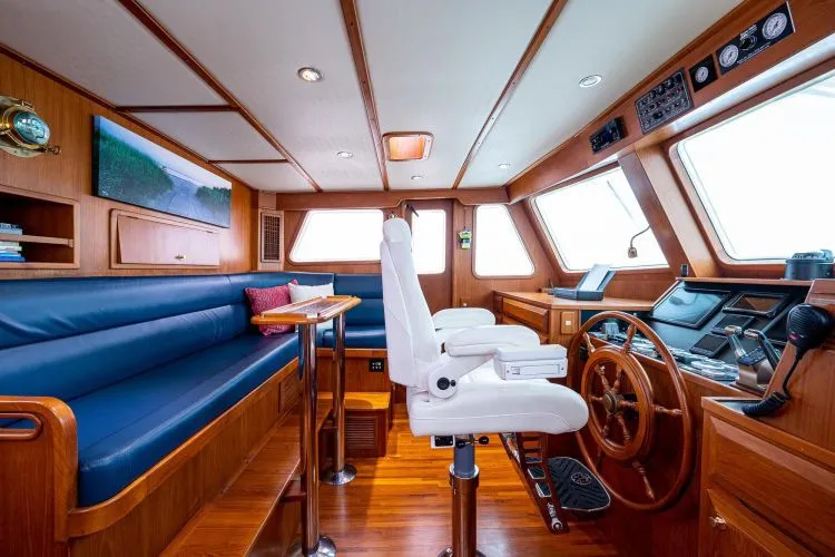 Slide: The Image of 2014 Defever Euro Pilothouse - Image 22 - 22