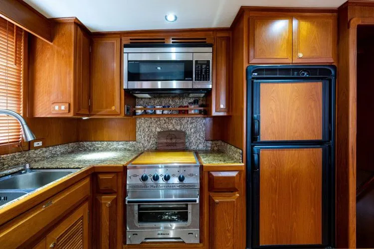 Slide: The Image of 2014 Defever Euro Pilothouse - Image 33 - 33