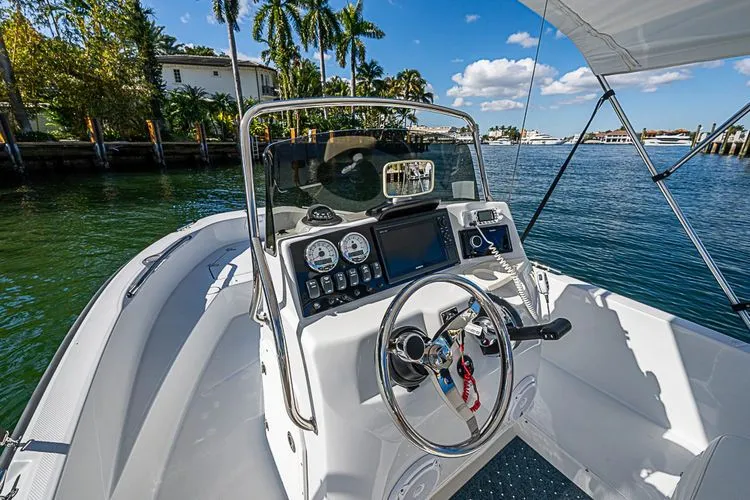 Slide: The Image of 2010 Boston Whaler 180 Dauntless - Image 12 - 12