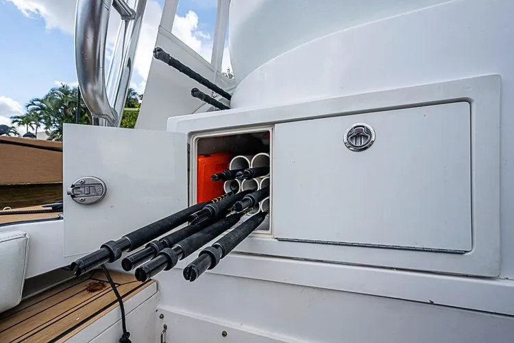 Slide: The Image of 2000 Blackfin 33 Open - Image 16 - 16