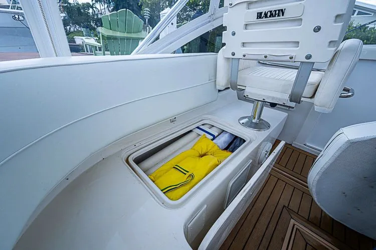 Slide: The Image of 2000 Blackfin 33 Open - Image 19 - 19