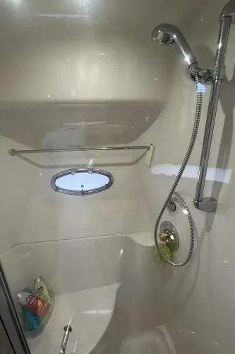 Slide: The Image of 2000 Carver 450 Voyager Pilothouse - Image 19 - 19