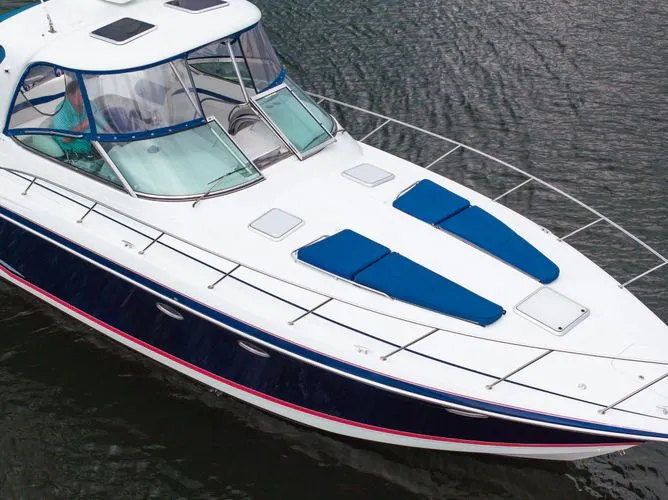 Slide: The Image of 2008 Formula 40 Performance Cruiser - Image 7 - 7