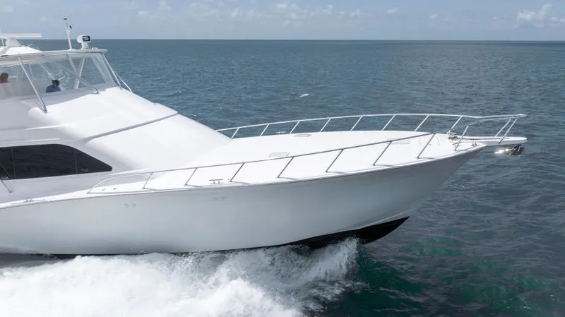 Slide: The Image of 2024 Hatteras Gt70 - Image 10 - 10