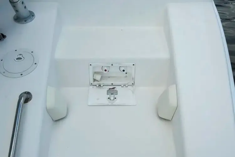 Slide: The Image of 2005 Manta 42 Mkii - Image 16 - 16