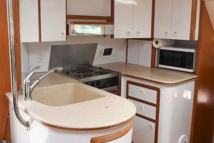 Slide: The Image of 2005 Manta 42 Mkii - Image 38 - 38