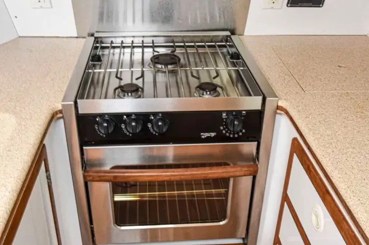 Slide: The Image of 2005 Manta 42 Mkii - Image 40 - 40