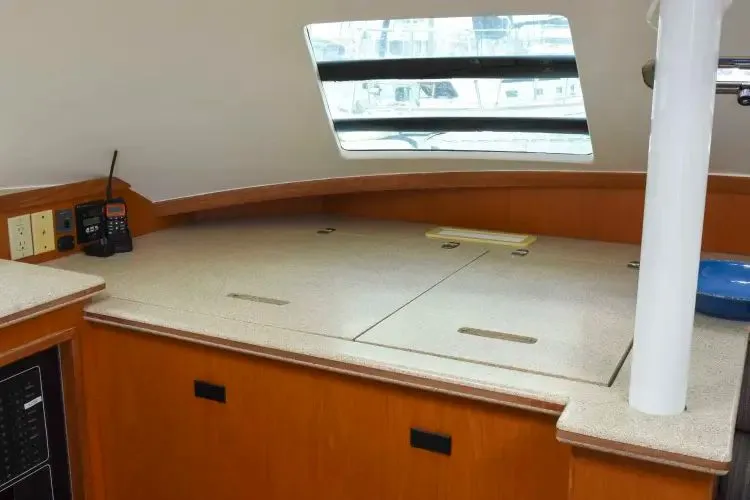 Slide: The Image of 2005 Manta 42 Mkii - Image 48 - 48