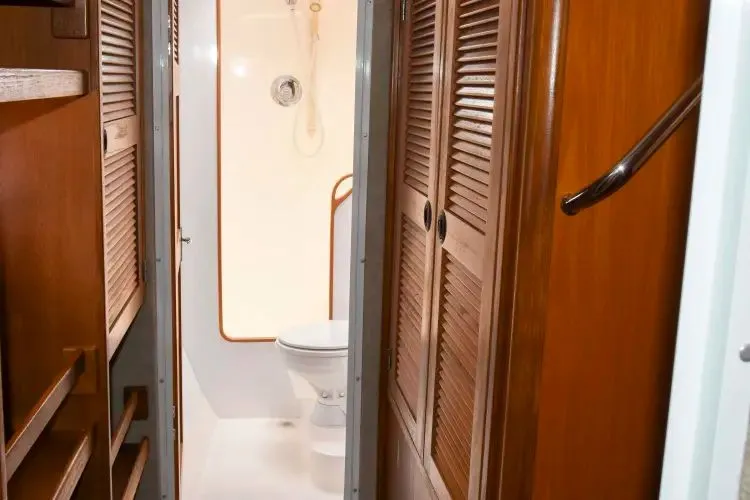 Slide: The Image of 2005 Manta 42 Mkii - Image 51 - 51