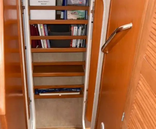 Slide: The Image of 2005 Manta 42 Mkii - Image 59 - 59