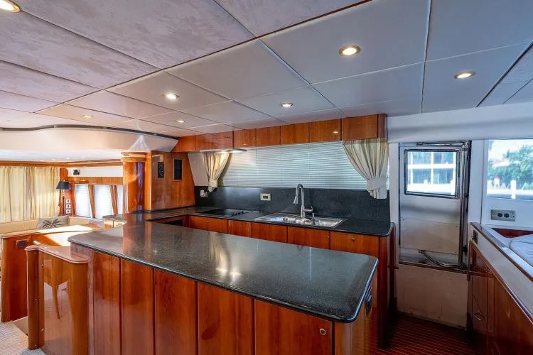 Slide: The Image of 2000 Viking Sport Cruisers - Image 23 - 23