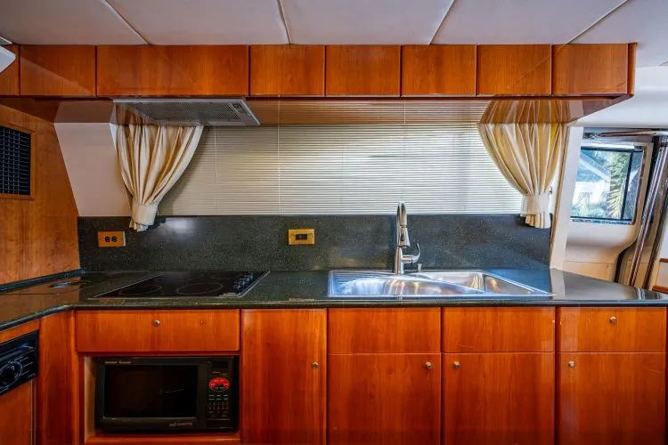 Slide: The Image of 2000 Viking Sport Cruisers - Image 24 - 24