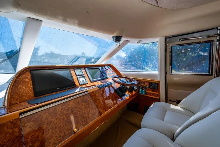 Slide: The Image of 2000 Viking Sport Cruisers - Image 31 - 31