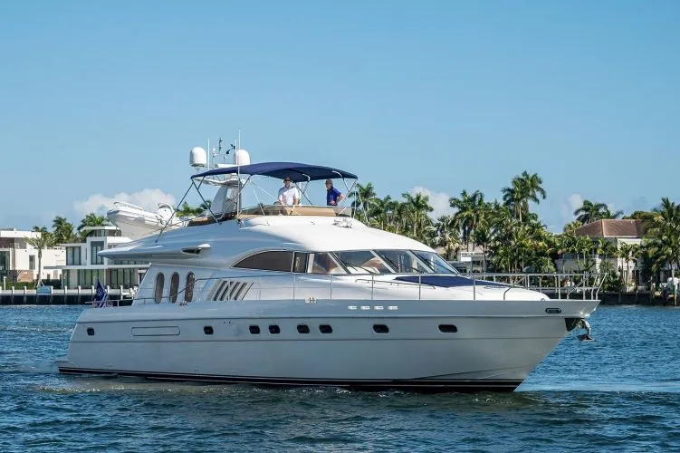 Slide: The Image of 2000 Viking Sport Cruisers - Image 4 - 4