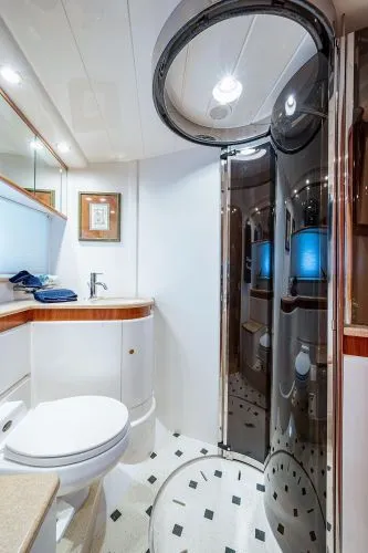 Slide: The Image of 2000 Viking Sport Cruisers - Image 42 - 42