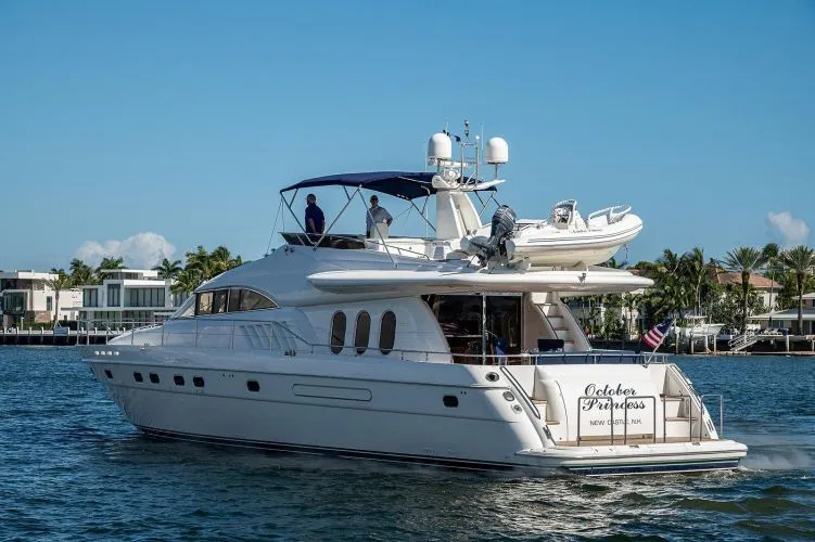 Slide: The Image of 2000 Viking Sport Cruisers - Image 6 - 6