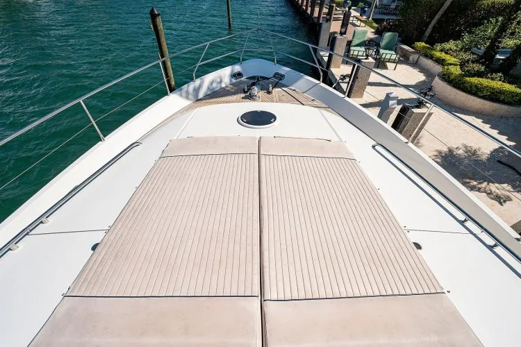 Slide: The Image of 2000 Viking Sport Cruisers - Image 65 - 65