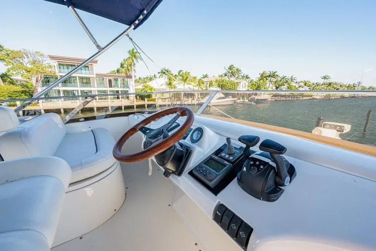 Slide: The Image of 2000 Viking Sport Cruisers - Image 73 - 73