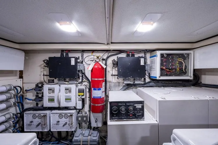 Slide: The Image of 2000 Viking Sport Cruisers - Image 88 - 88