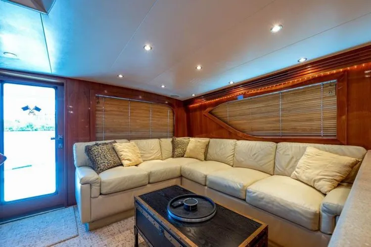 Slide: The Image of 2004 Hatteras Enclosed Bridge - Image 14 - 14