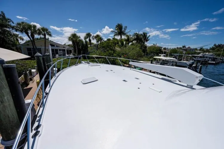 Slide: The Image of 2004 Hatteras Enclosed Bridge - Image 74 - 74