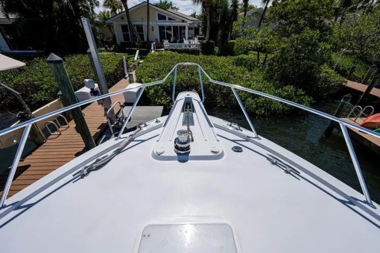 Slide: The Image of 2004 Hatteras Enclosed Bridge - Image 75 - 75