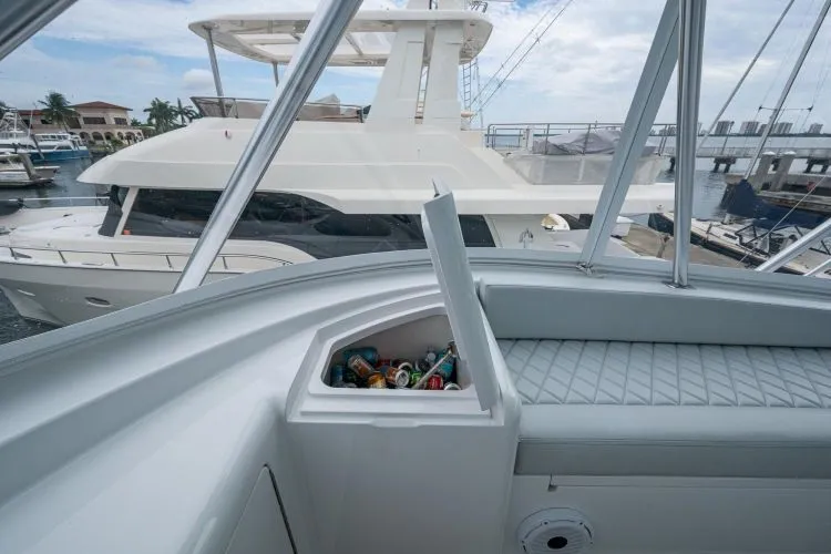 Slide: The Image of 2009 Viking 60 Convertible - Image 11 - 11