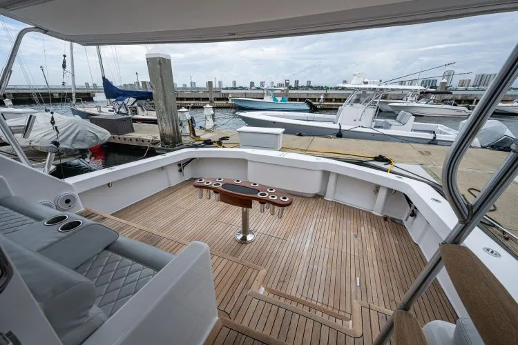 Slide: The Image of 2009 Viking 60 Convertible - Image 17 - 17