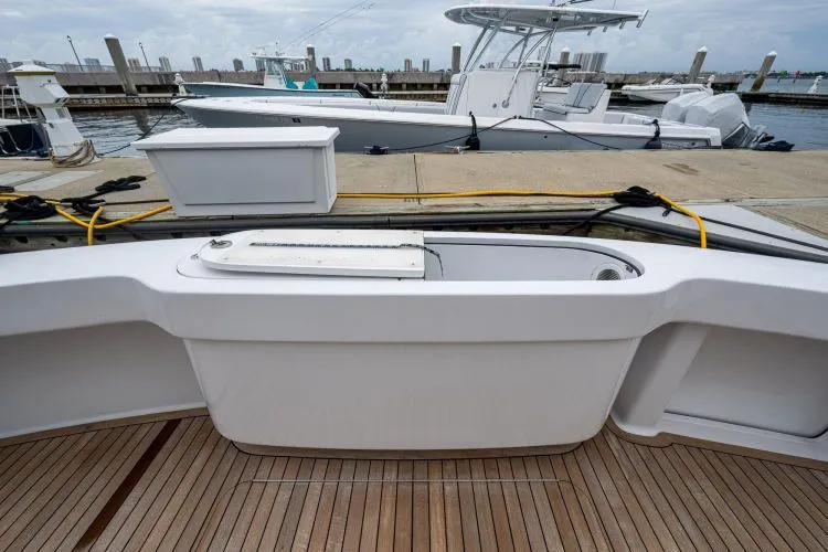 Slide: The Image of 2009 Viking 60 Convertible - Image 20 - 20