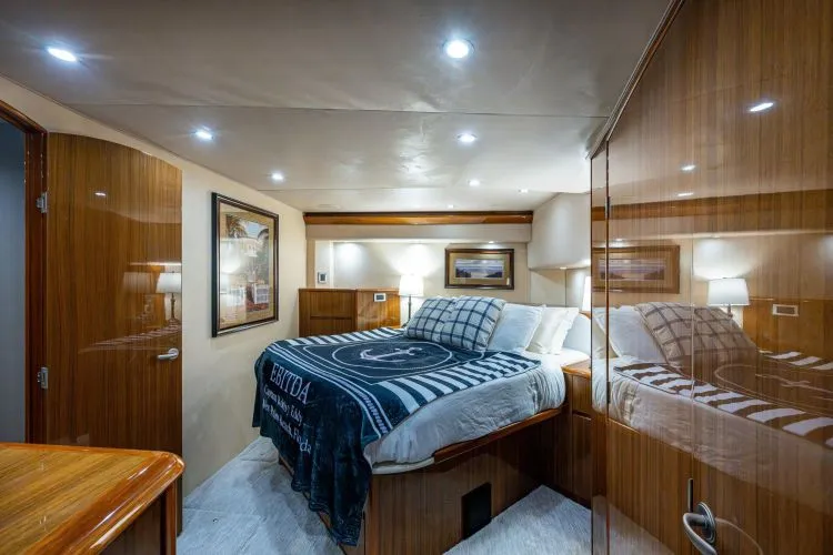 Slide: The Image of 2009 Viking 60 Convertible - Image 35 - 35