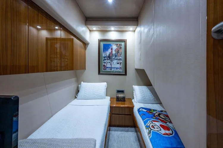 Slide: The Image of 2009 Viking 60 Convertible - Image 44 - 44