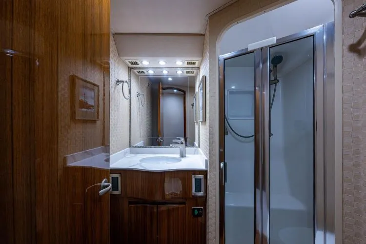 Slide: The Image of 2009 Viking 60 Convertible - Image 46 - 46