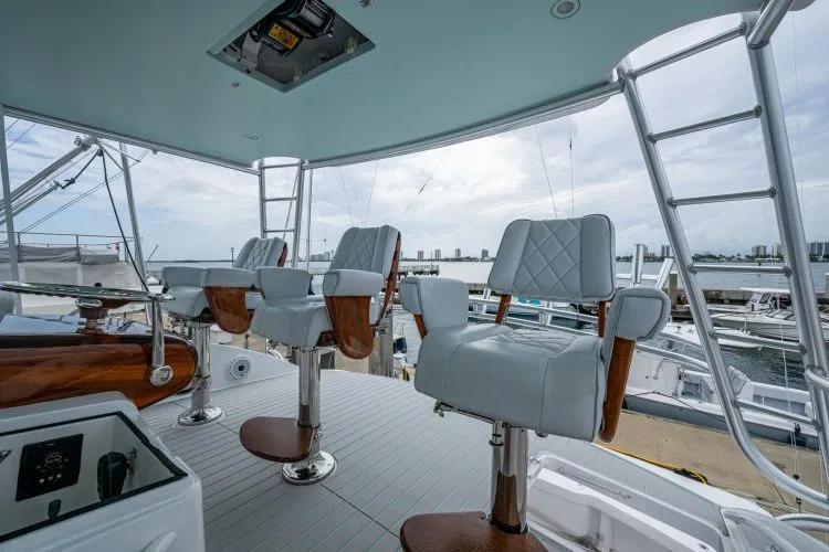 Slide: The Image of 2009 Viking 60 Convertible - Image 8 - 8