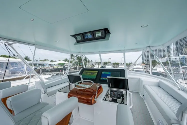 Slide: The Image of 2009 Viking 60 Convertible - Image 9 - 9