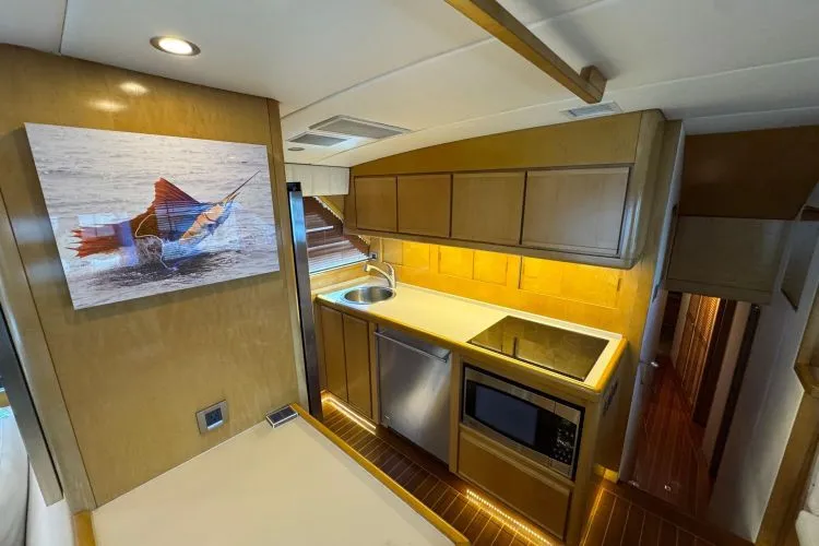 Slide: The Image of 1996 Bertram Convertible - Image 10 - 10