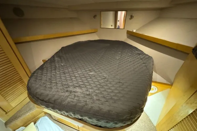 Slide: The Image of 1996 Bertram Convertible - Image 17 - 17