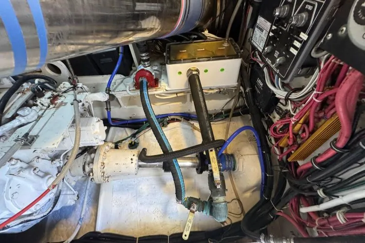 Slide: The Image of 1996 Bertram Convertible - Image 19 - 19