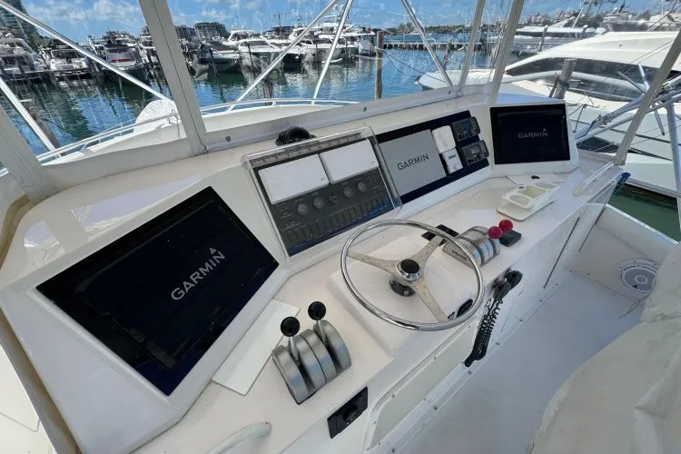 Slide: The Image of 1996 Bertram Convertible - Image 5 - 5