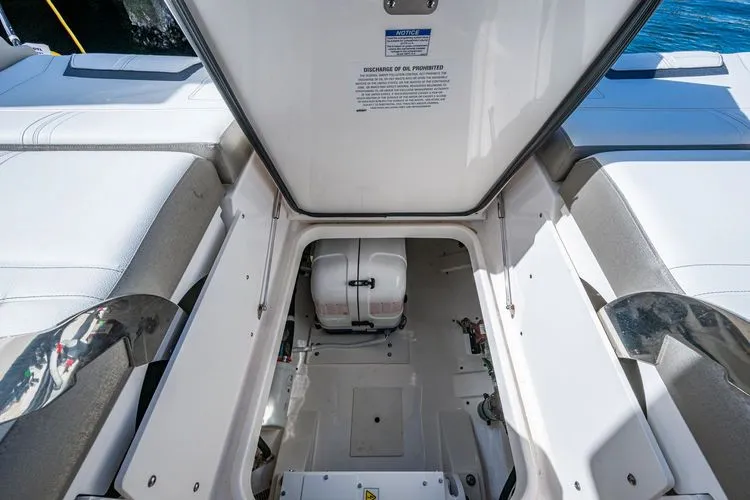 Slide: The Image of 2024 Tiara Yachts 34 Lx - Image 15 - 15