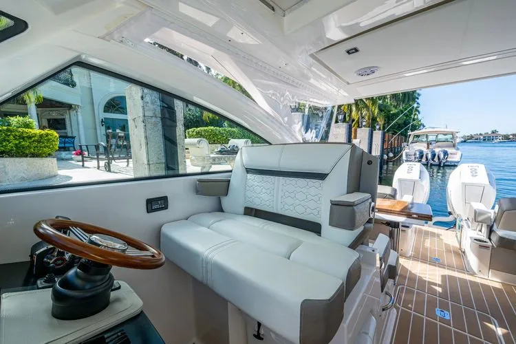 Slide: The Image of 2024 Tiara Yachts 34 Lx - Image 19 - 19