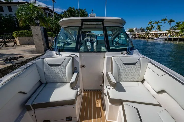 Slide: The Image of 2024 Tiara Yachts 34 Lx - Image 8 - 8