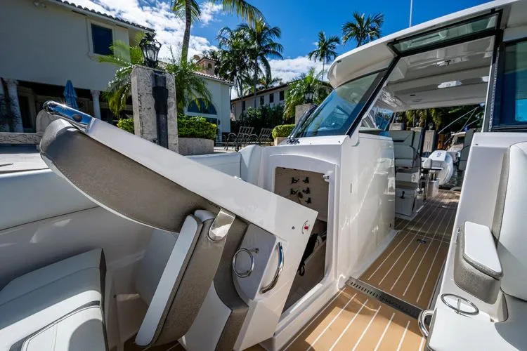 Slide: The Image of 2024 Tiara Yachts 34 Lx - Image 9 - 9