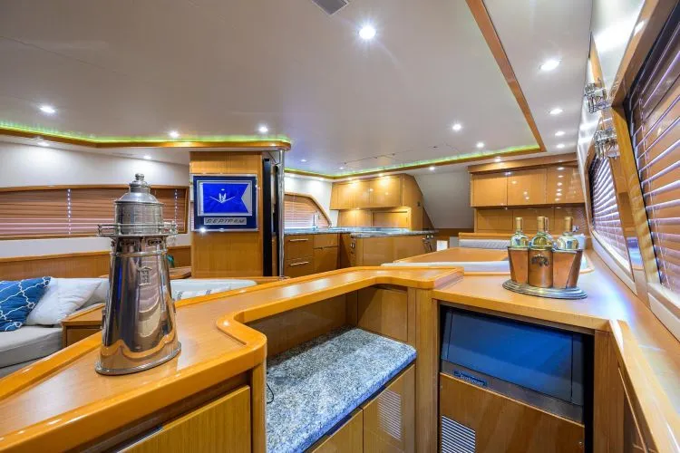 Slide: The Image of 2014 Bertram 700 - Image 29 - 29